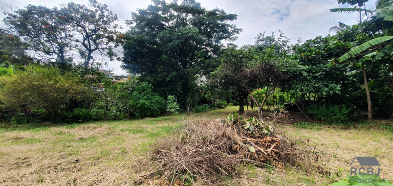 Imagem Casa com 6 Quartos à Venda, em São Gonçalo - Contagem Imagem Casa com 6 Quartos à Venda, em São Gonçalo - Contagem