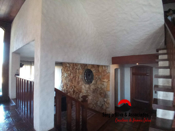 Imagem Casa com 6 Quartos à Venda, 10.000 m² em Vila Iara - Campos Do Jordão