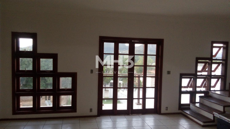 Imagem Casa de Condomínio com 2 Quartos à Venda, 800 m² em Chácaras Alpina - Valinhos