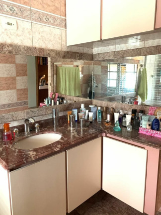 Imagem Sobrado com 3 Quartos à Venda, 275 m² em Parque Novo Oratório - Santo André Imagem Sobrado com 3 Quartos à Venda, 275 m² em Parque Novo Oratório - Santo André
