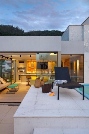 Imagem Cobertura com 3 Quartos à Venda, 2 m² em Charitas - Niterói Imagem Cobertura com 3 Quartos à Venda, 2 m² em Charitas - Niterói