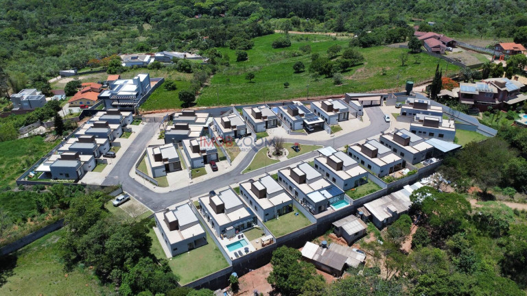 Imagem Casa com 3 Quartos à Venda, 438 m² em Marmeleiro - Atibaia Imagem Casa com 3 Quartos à Venda, 438 m² em Marmeleiro - Atibaia