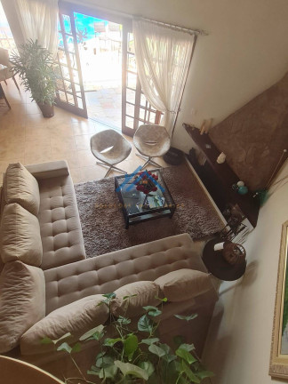 Imagem Casa com 3 Quartos à Venda, 323 m² em Morada Das Flores (aldeia Da Serra) - Santana De Parnaíba