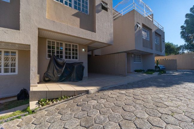 Imagem Casa com 3 Quartos à Venda, 129 m² em Portão - Curitiba