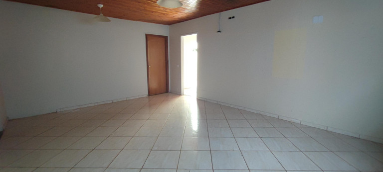 Imagem Imóvel com 8 Quartos à Venda, 180 m² em Vila Nossa Senhora Das Graças - Campo Grande Imagem Imóvel com 8 Quartos à Venda, 180 m² em Vila Nossa Senhora Das Graças - Campo Grande