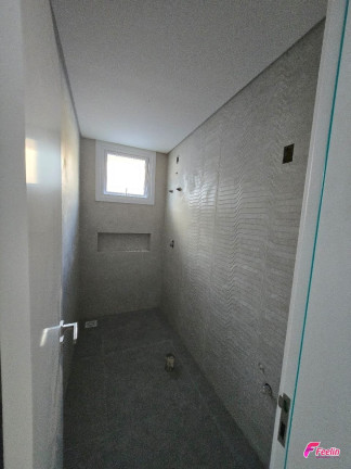 Imagem Casa de Condomínio com 4 Quartos à Venda, 220 m² em Cachoeira Do Bom Jesus - Florianópolis