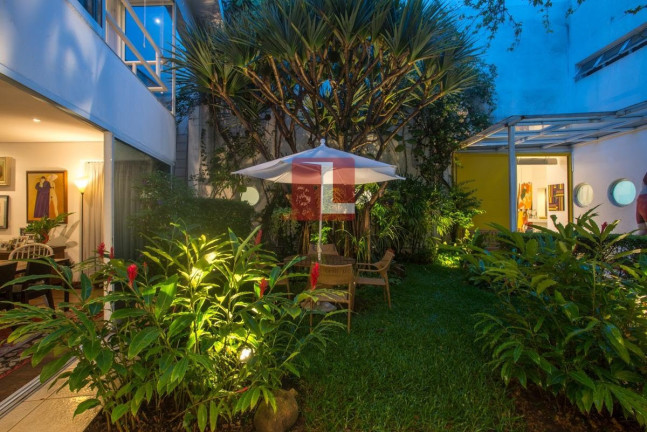 Imagem Casa com 2 Quartos à Venda, 210 m² em Jardim Paulista - São Paulo Imagem Casa com 2 Quartos à Venda, 210 m² em Jardim Paulista - São Paulo