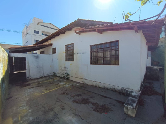 Casa com 2 Quartos para Alugar, 90 m² em Centro - Anápolis