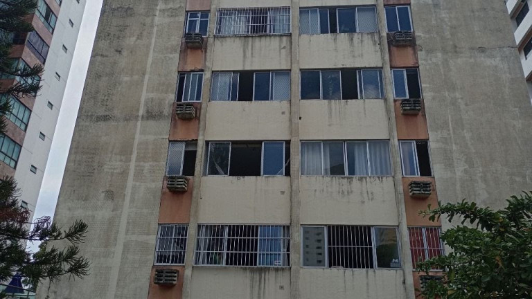 Imagem Apartamento com 2 Quartos à Venda, 70 m² em Casa Forte - Recife