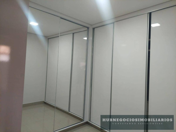 Imagem Casa com 4 Quartos à Venda, 350 m²