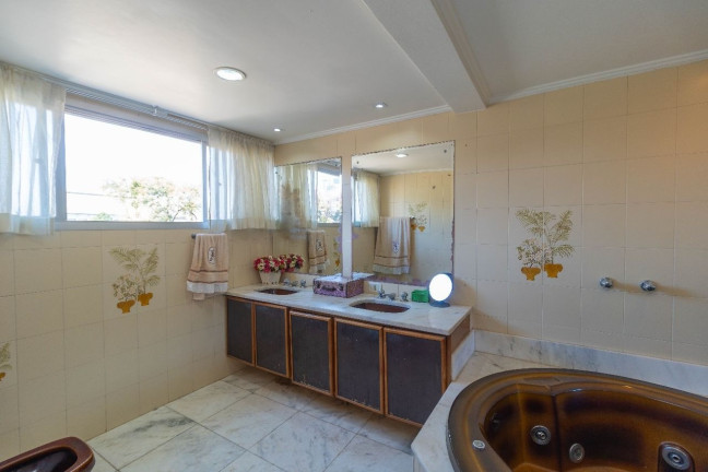 Imagem Apartamento com 5 Quartos à Venda, 415 m² em água Verde - Curitiba