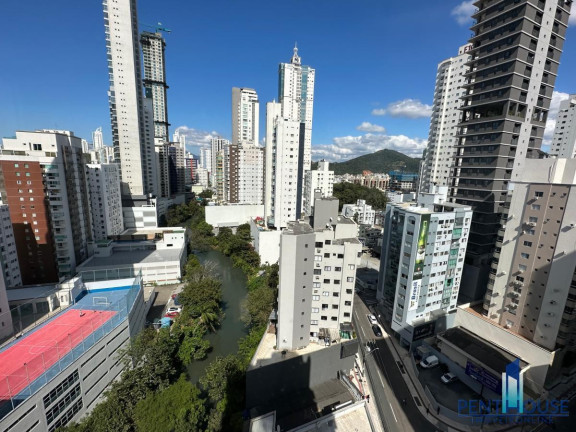 Imagem Apartamento com 3 Quartos à Venda, 135 m² em Centro - Balneário Camboriú Imagem Apartamento com 3 Quartos à Venda, 135 m² em Centro - Balneário Camboriú