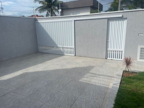 Imagem Casa com 4 Quartos à Venda, 232 m² em Estância Balneária Maria Helena Novaes - Peruíbe Imagem Casa com 4 Quartos à Venda, 232 m² em Estância Balneária Maria Helena Novaes - Peruíbe