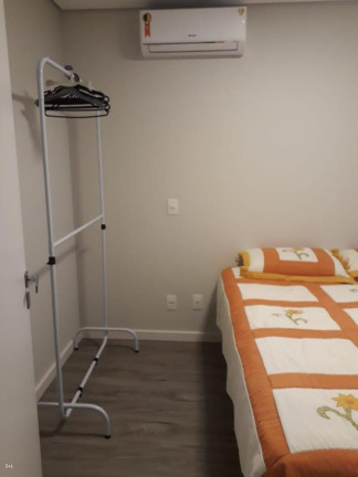 Imagem Apartamento com 3 Quartos para Alugar ou Temporada, 81 m² em Itacolomi - Balneário Piçarras