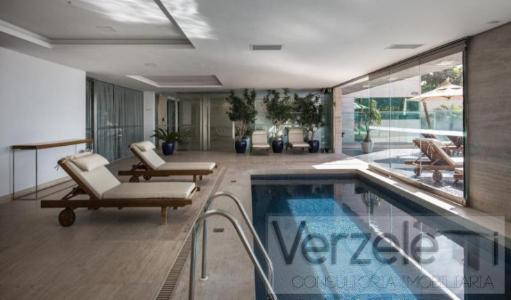 Imagem Apartamento com 3 Quartos à Venda, 121 m² em Centro - Balneário Camboriú Imagem Apartamento com 3 Quartos à Venda, 121 m² em Centro - Balneário Camboriú