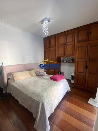 Imagem Casa com 3 Quartos à Venda, 271 m² em Campo Limpo - São Paulo