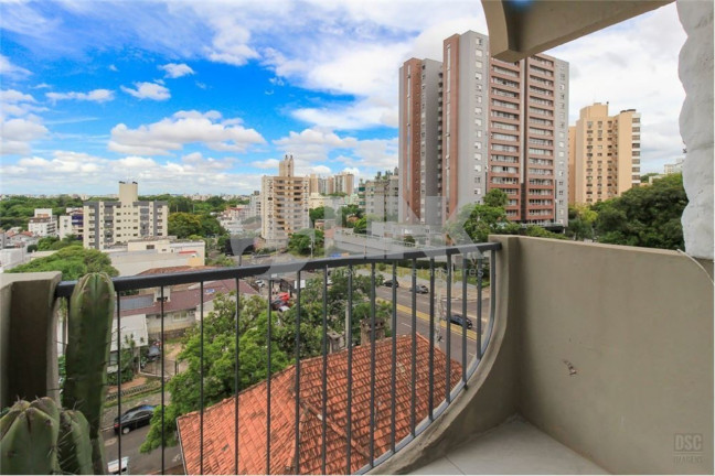 Imagem Imóvel com 4 Quartos à Venda, 113 m² em Higienópolis - Porto Alegre Imagem Imóvel com 4 Quartos à Venda, 113 m² em Higienópolis - Porto Alegre