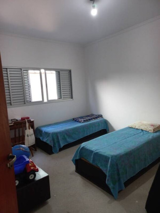 Imagem Casa com 3 Quartos à Venda, 250 m² em São José Dos Campos Imagem Casa com 3 Quartos à Venda, 250 m² em São José Dos Campos