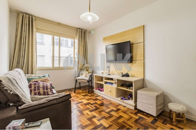 Imagem Apartamento com 2 Quartos à Venda, 61 m² em São Sebastião - Porto Alegre