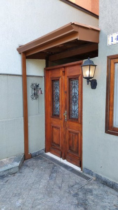 Casa com 3 Quartos para Alugar, 171 m² em Chácara Pavoeiro - Cotia