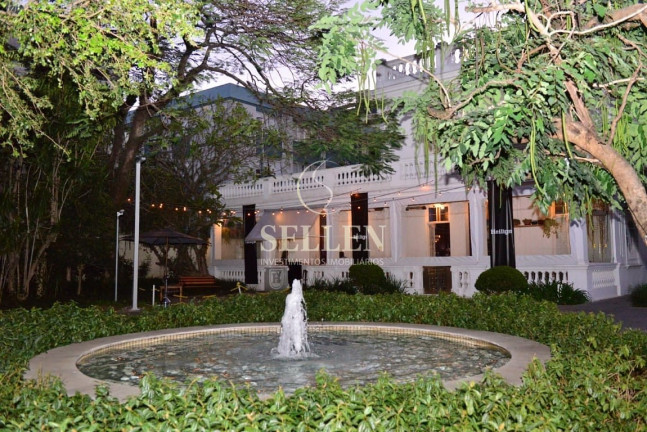 Sala Comercial à Venda, 54 m² em Menino Deus - Porto Alegre