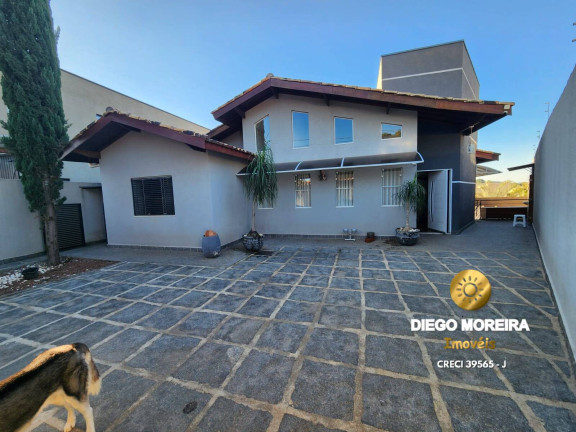 Casa com 3 Quartos à Venda, 249 m² em Jardim Paulista - Atibaia