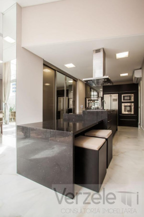 Imagem Apartamento com 3 Quartos à Venda, 353 m² em Centro - Balneário Camboriú