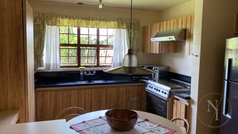 Imagem Casa com 3 Quartos à Venda, 185 m² em Bela Vista - Campos Do Jordão Imagem Casa com 3 Quartos à Venda, 185 m² em Bela Vista - Campos Do Jordão