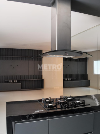 Casa à Venda, 180 m² em Cidade Universitária - Petrolina