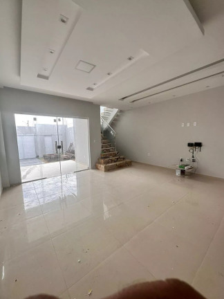 Imagem Casa com 4 Quartos à Venda,  em Antônio Carlos Belchior - Sobral