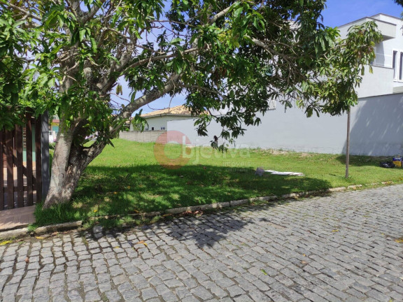 Terreno à Venda, 300 m² em Peró - Cabo Frio
