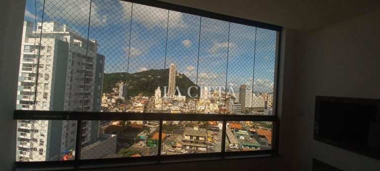 Imagem Apartamento com 2 Quartos para Alugar, 75 m² em Fazenda - Itajaí Imagem Apartamento com 2 Quartos para Alugar, 75 m² em Fazenda - Itajaí