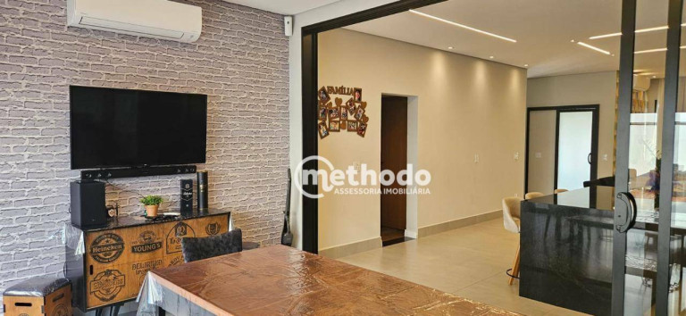 Imagem Casa com 3 Quartos à Venda, 211 m² em Swiss Park - Campinas Imagem Casa com 3 Quartos à Venda, 211 m² em Swiss Park - Campinas