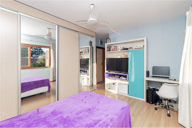 Imagem Imóvel com 3 Quartos à Venda, em Jardim Itu - Porto Alegre Imagem Imóvel com 3 Quartos à Venda, em Jardim Itu - Porto Alegre
