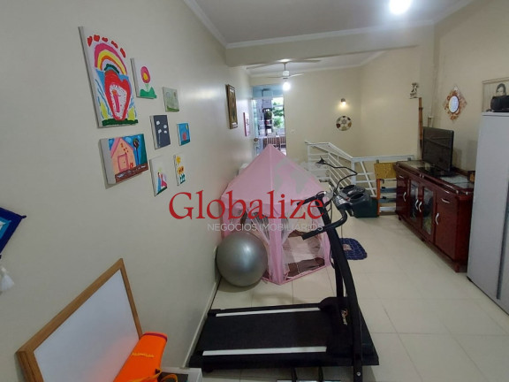 Imagem Casa com 4 Quartos à Venda, 228 m² em Aparecida - Santos