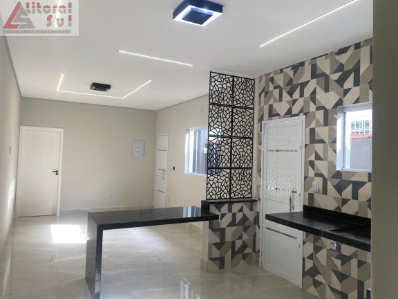 Imagem Casa com 2 Quartos à Venda, 70 m² em Nova Mirim - Praia Grande Imagem Casa com 2 Quartos à Venda, 70 m² em Nova Mirim - Praia Grande