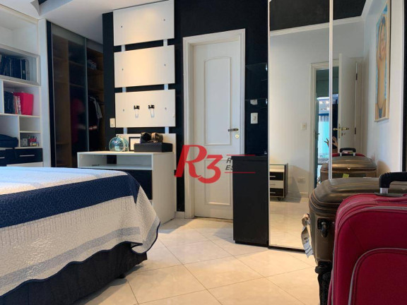 Imagem Casa com 5 Quartos à Venda, 350 m² em Boqueirão - Santos