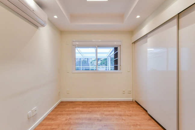 Imagem Apartamento com 1 Quarto à Venda, 126 m² em Jardim Das Acácias - São Paulo