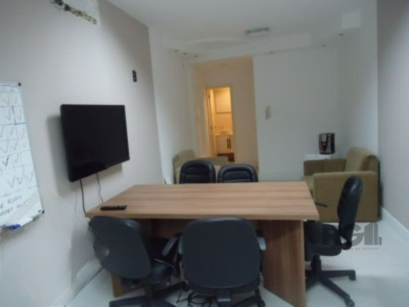 Imagem Sala Comercial à Venda ou Locação, 55 m² em Petrópolis - Porto Alegre Imagem Sala Comercial à Venda ou Locação, 55 m² em Petrópolis - Porto Alegre