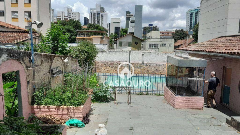 Imagem Casa com 6 Quartos à Venda, 400 m² em Serra - Belo Horizonte Imagem Casa com 6 Quartos à Venda, 400 m² em Serra - Belo Horizonte