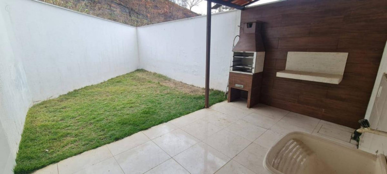 Imagem Casa com 3 Quartos à Venda, 