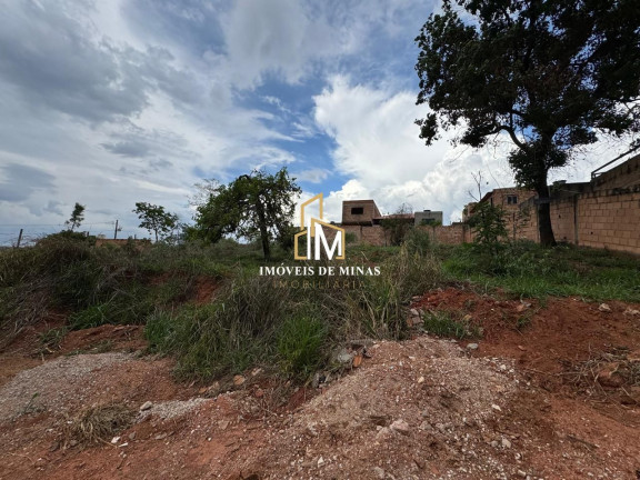 Terreno à Venda, 360 m² em Novo Igarapé - Igarapé