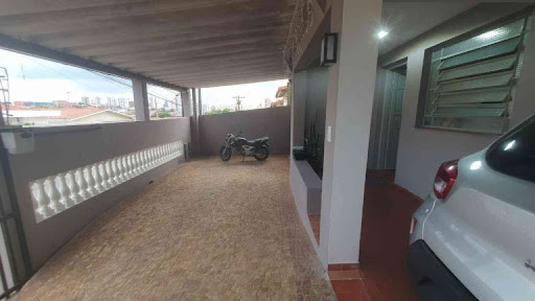 Imagem Casa com 4 Quartos à Venda, 210 m² em Taquaral - Campinas Imagem Casa com 4 Quartos à Venda, 210 m² em Taquaral - Campinas