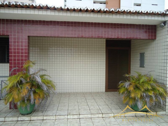 Imagem Casa com 4 Quartos à Venda, 300 m² em Lagoa Nova - Natal Imagem Casa com 4 Quartos à Venda, 300 m² em Lagoa Nova - Natal