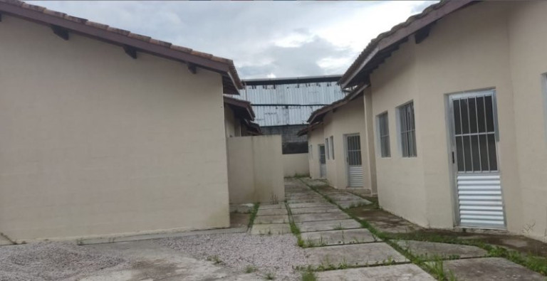 Casa de Condomínio com 2 Quartos à Venda, 30 m² em Tabatinga - Caraguatatuba