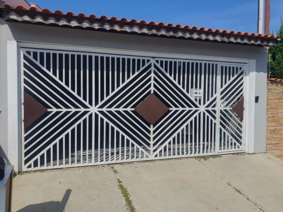 Casa com 3 Quartos para Alugar, 160 m² em Vila Vianelo - Jundiaí