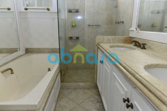 Imagem Apartamento com 4 Quartos à Venda, 231 m² em Gávea - Rio De Janeiro Imagem Apartamento com 4 Quartos à Venda, 231 m² em Gávea - Rio De Janeiro