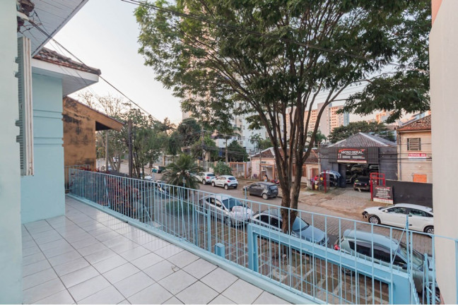 Imagem Casa com 6 Quartos à Venda, 190 m² em Santana - Porto Alegre