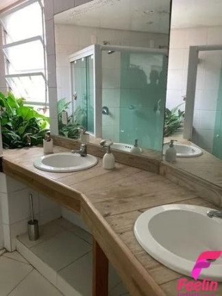 Imagem Casa com 3 Quartos à Venda, 390 m² em Lagoa Da Conceição - Florianópolis Imagem Casa com 3 Quartos à Venda, 390 m² em Lagoa Da Conceição - Florianópolis