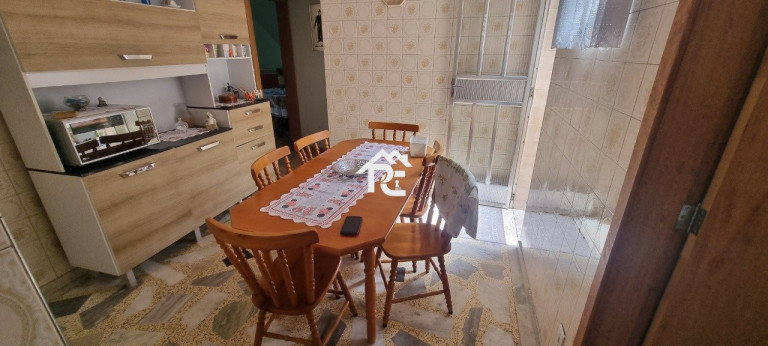 Imagem Casa com 5 Quartos à Venda, 252 m² em Centro - Niterói Imagem Casa com 5 Quartos à Venda, 252 m² em Centro - Niterói